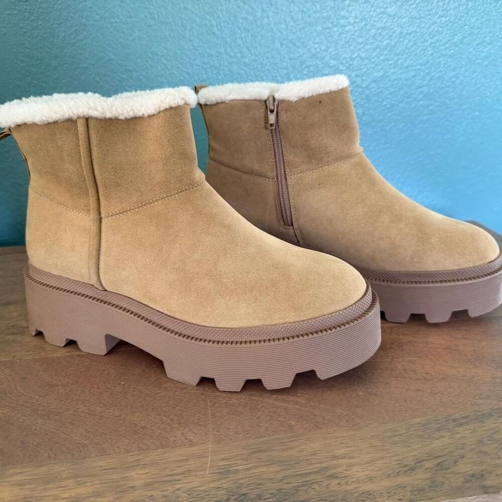 Unbranded Women's Tan and Brown Boots